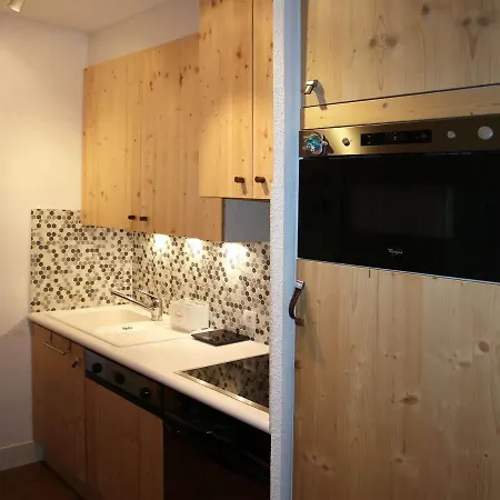 Apartment Joli Duplex 7 Pers Aux Orres 1650 Avec Balcon Et Cuisine Equipee - Fr-1-322-537